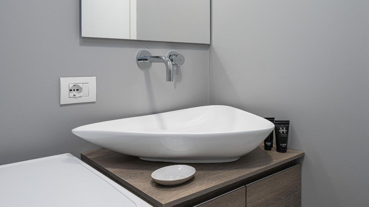 Classbnb - Due Moderni Appartamenti A 1Km Dall'Arco Della Pace Milan Extérieur photo