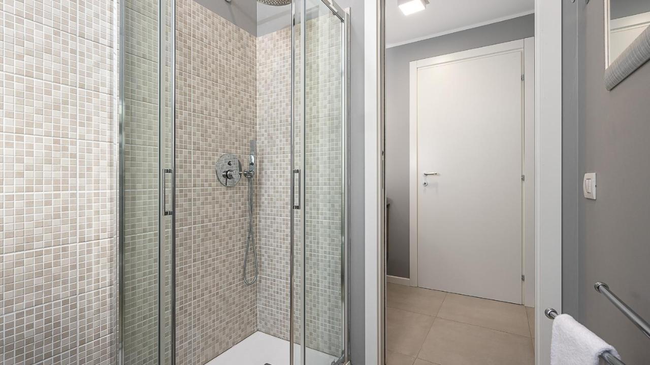Classbnb - Due Moderni Appartamenti A 1Km Dall'Arco Della Pace Milan Extérieur photo